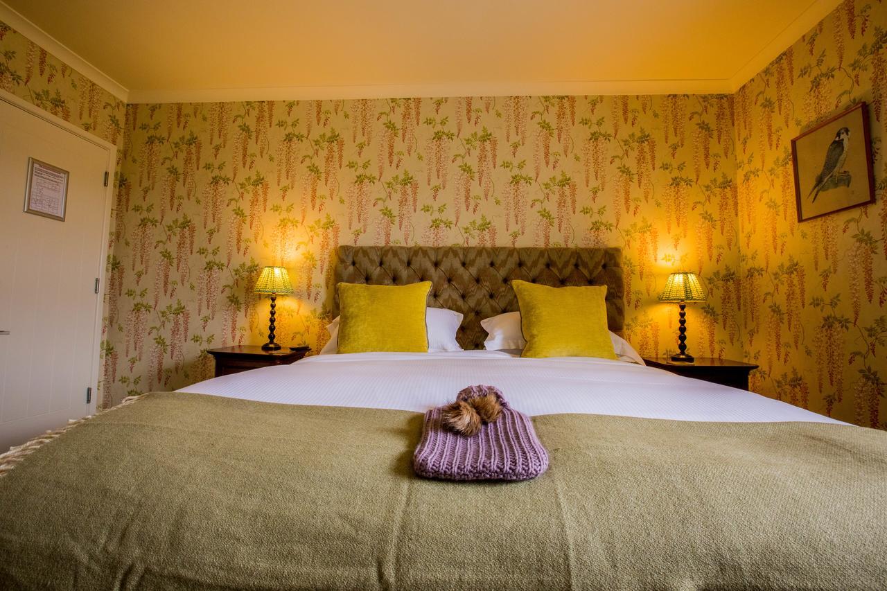 The Hawk Inn Andover Kültér fotó